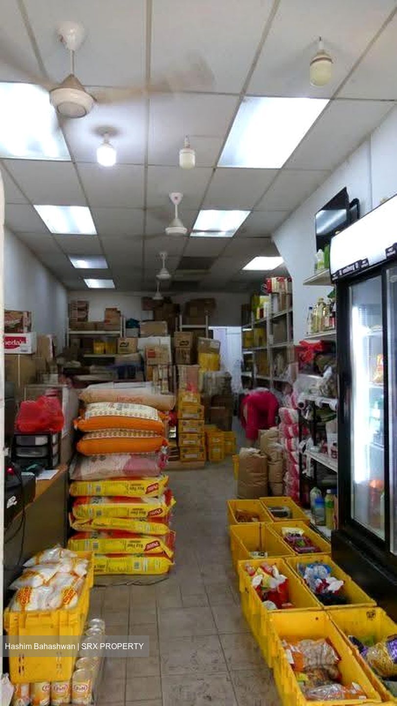 Desker Road Conservation Area (D8), Retail #614464601